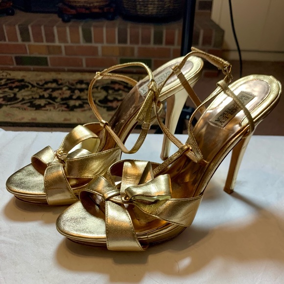 Badgley Mischka Shoes - SOLD 10 badgley mischka gold foil leather bow heels